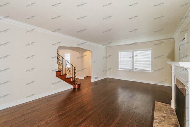 Building Photo - 1115 E 76th St