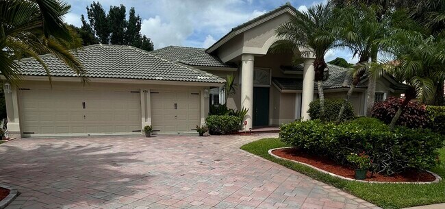 Building Photo - 486 Cypress Green Cir