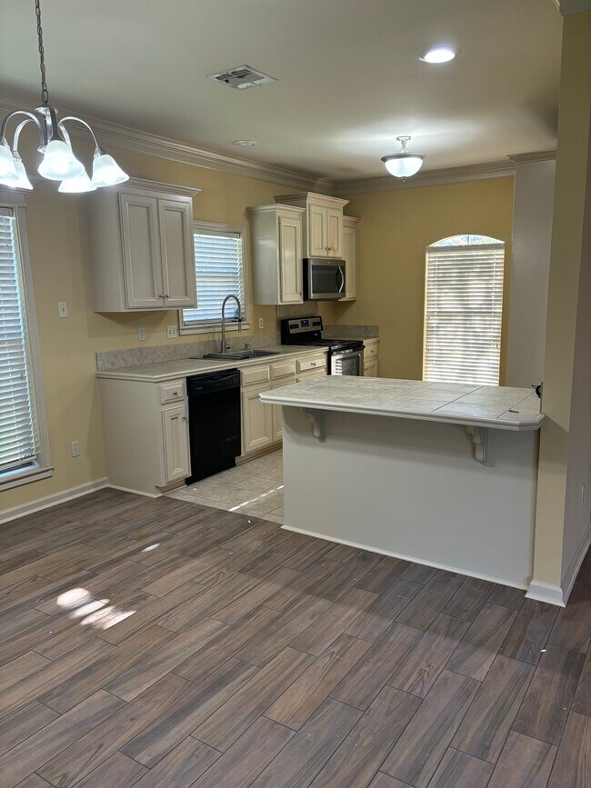 Building Photo - 110 Fawn Ln