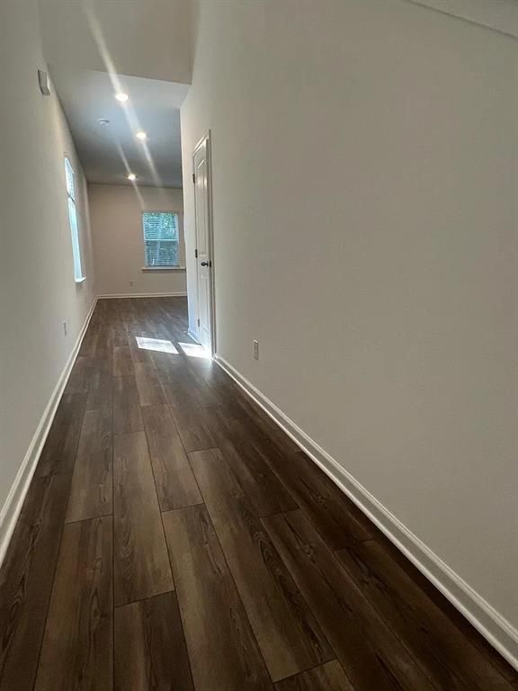 Foto del edificio - 705 Evergreen Rd