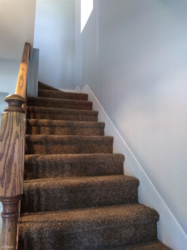 Foto del edificio - 655 N Mulberry St