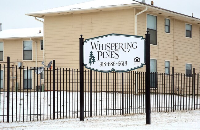 Foto del edificio - Whispering Pines