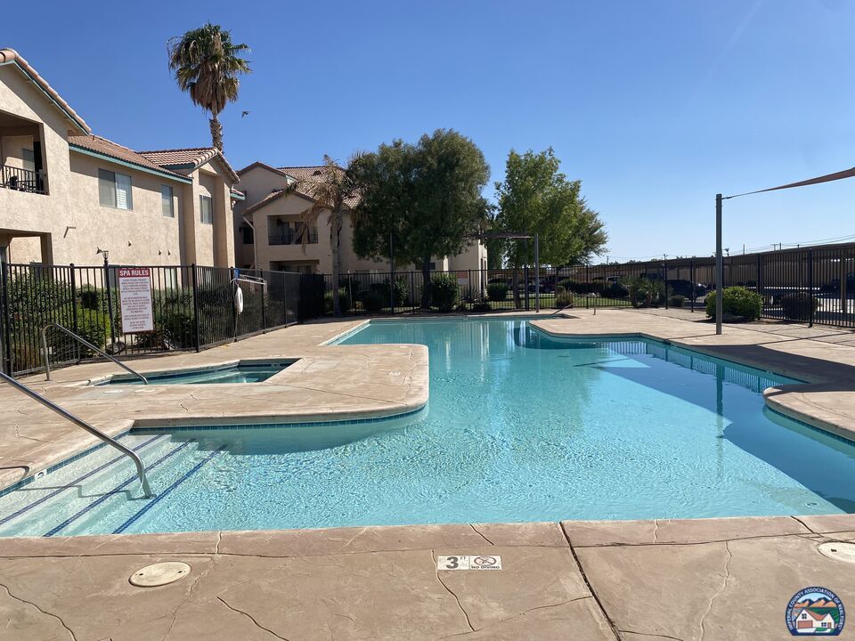 Primary Photo - 1200 Rodeo Dr