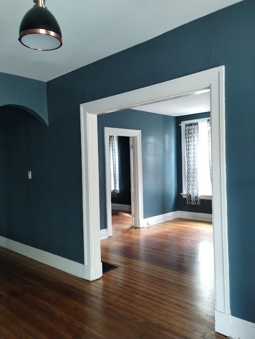 Building Photo - 501 Wallace Ave