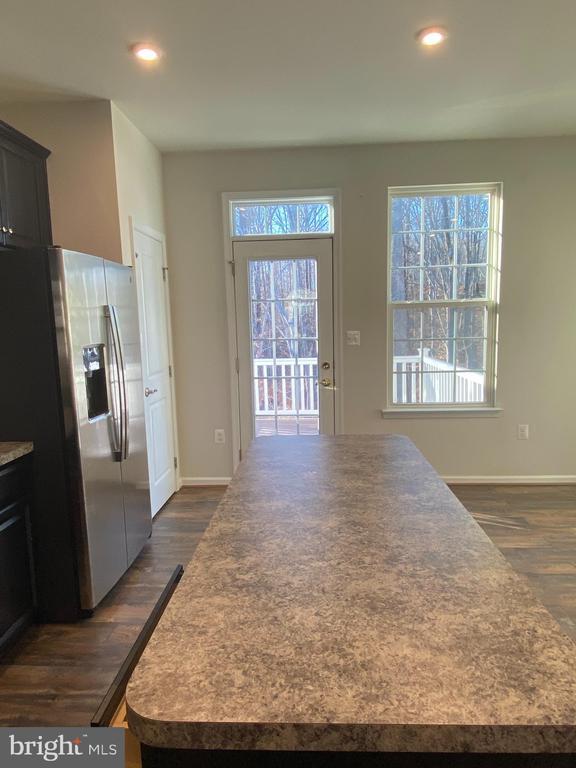 Foto del edificio - 710 River Crest Way