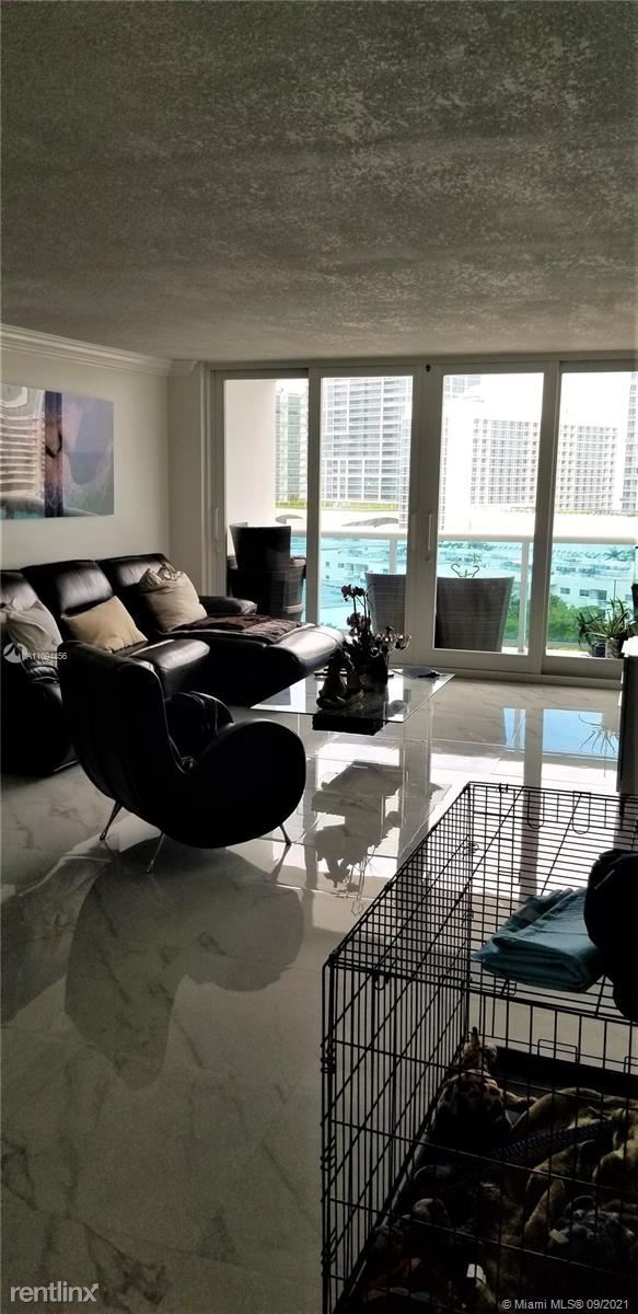 Building Photo - 6770 Indian Creek Dr