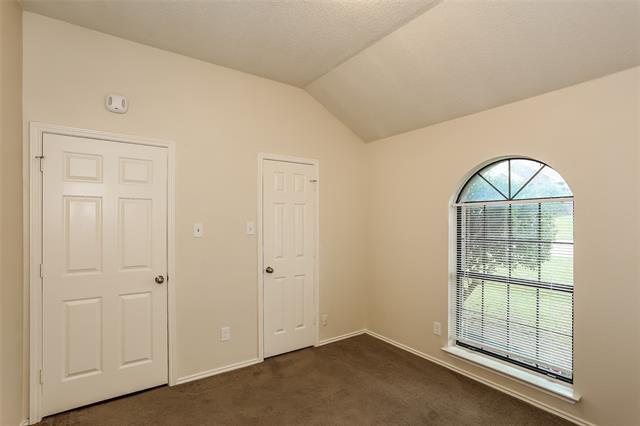 Foto del edificio - 440 Derby Ln