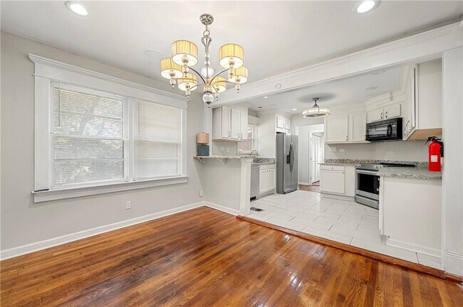 Building Photo - 2229 Beecher Cir SW