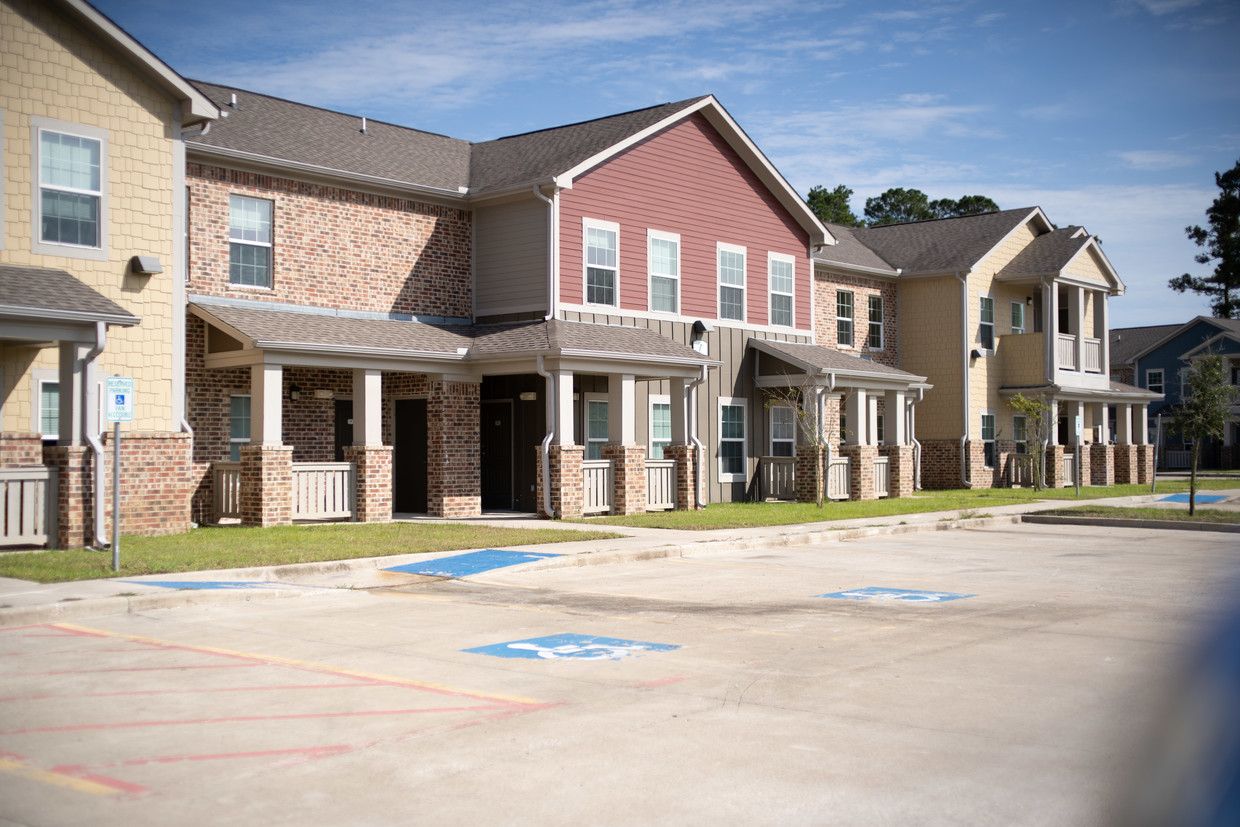 Velma Jeter Apartments - Orange, TX | Apartments.com