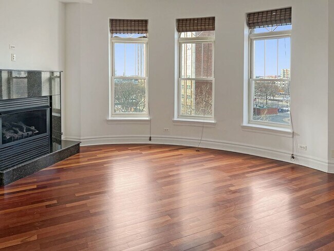 Foto del edificio - 36 S Ashland Ave