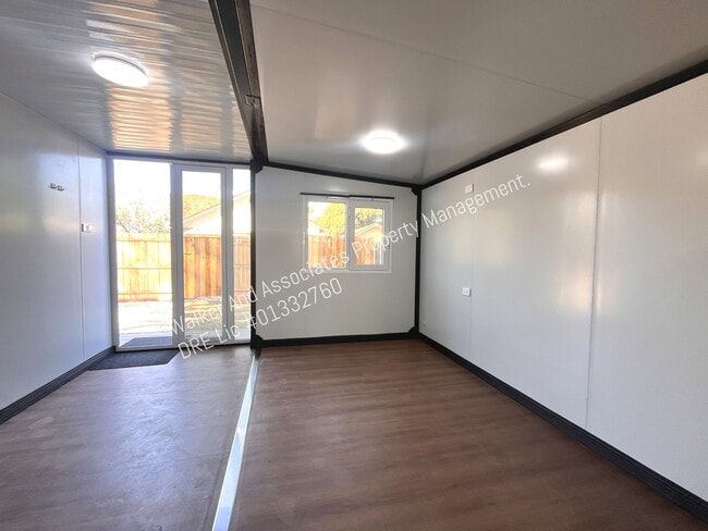 Foto del edificio - 4972 Foxen Canyon Rd