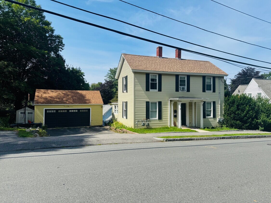 Primary Photo - Tewksbury St