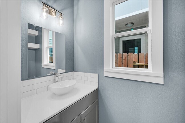 Foto del edificio - 4304 New Orleans St