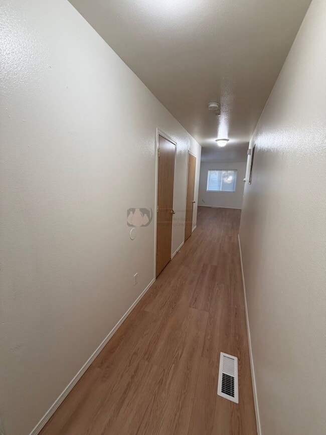 Building Photo - Charter Triplex #2023-LL723