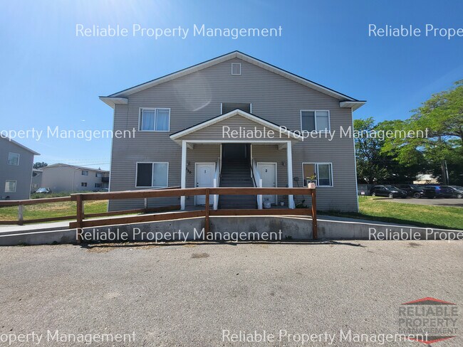 Foto del edificio - 1430 Cambridge Dr