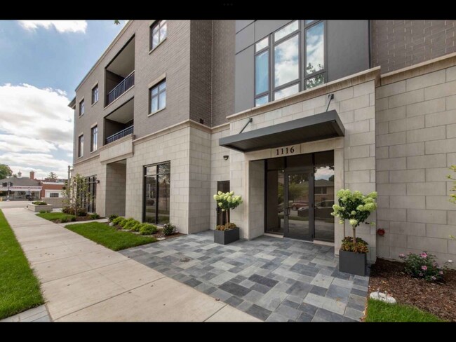 Building Photo - 1116 Courtland Ave