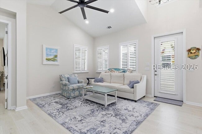 Foto del edificio - 271 Flip Side Ln