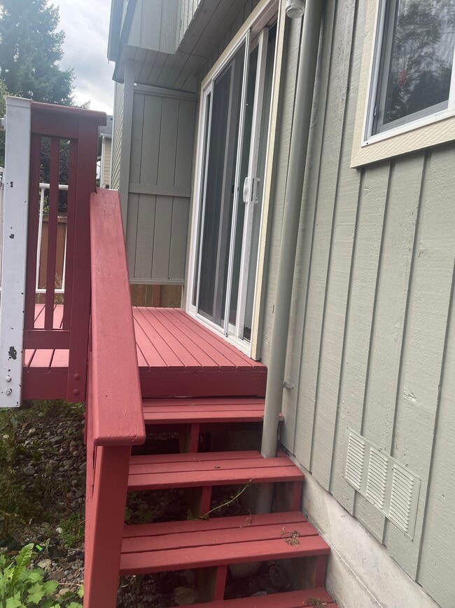 cubierta trasera - 227 Dorn Ave