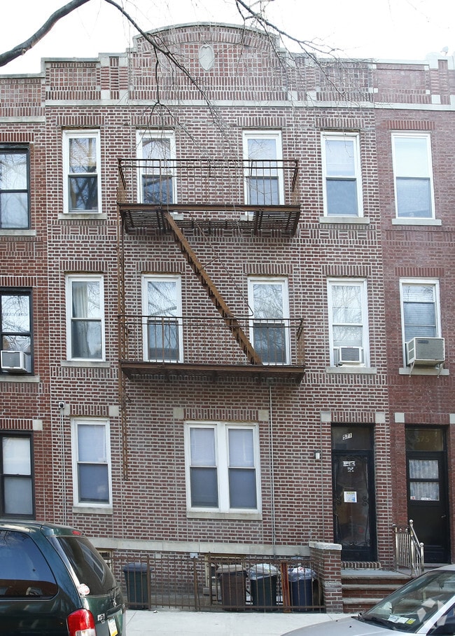 Building Photo - 571 82nd St