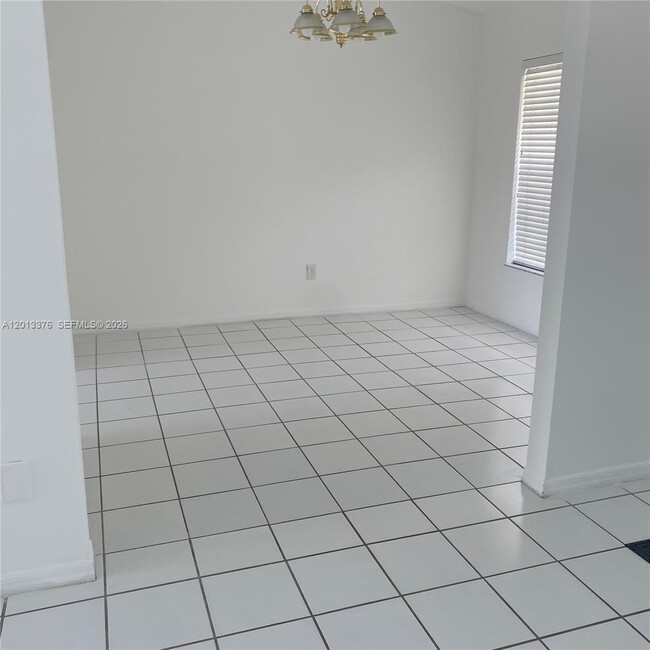 Foto del edificio - 10867 SW 152nd Pl