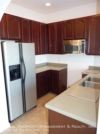Foto del edificio - 3 BR / 2.5 BA Townhouse In Avalon Park