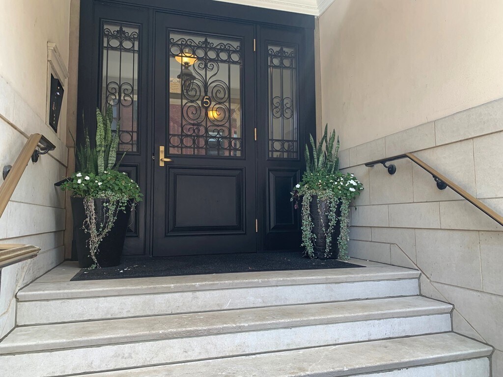 Five Winchester St Unit 203, Brookline, MA 02446 Apartment for Rent