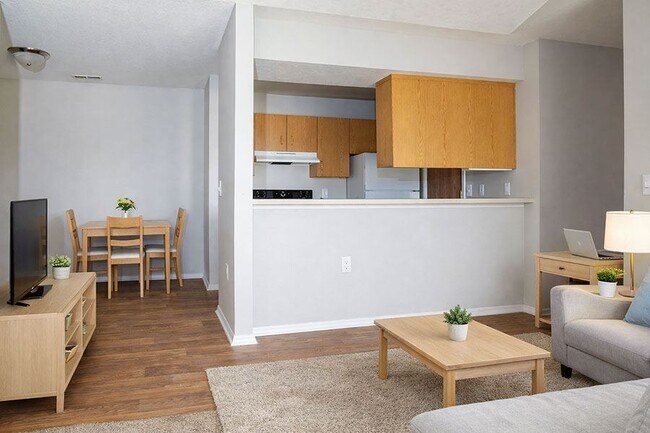 Foto del edificio - PINE GROVE APARTMENTS