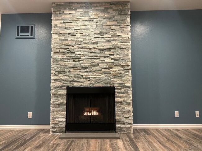 Building Photo - 3640 Cardiff Ave