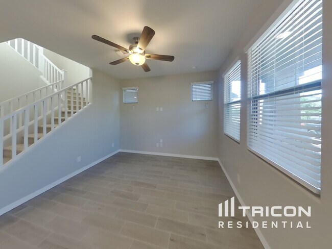 Foto del edificio - 5830 W Wood St