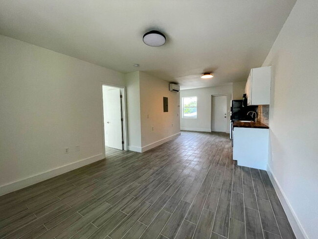 Foto del edificio - 455 NE 62nd St