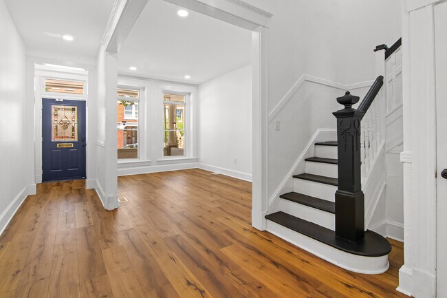Foto del edificio - 813 Whitelock St