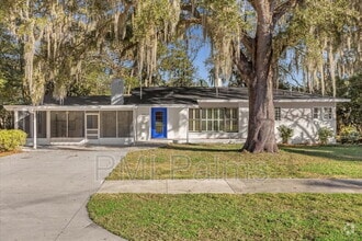 Building Photo - 719 SE 24th St