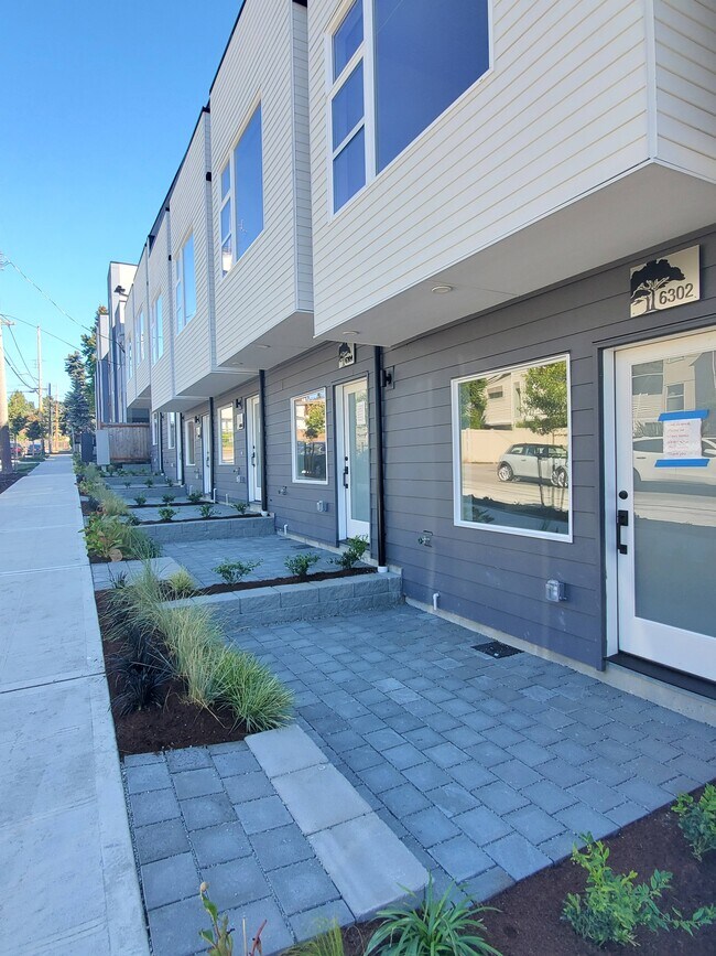 Building Photo - 2450 NW 63rd St