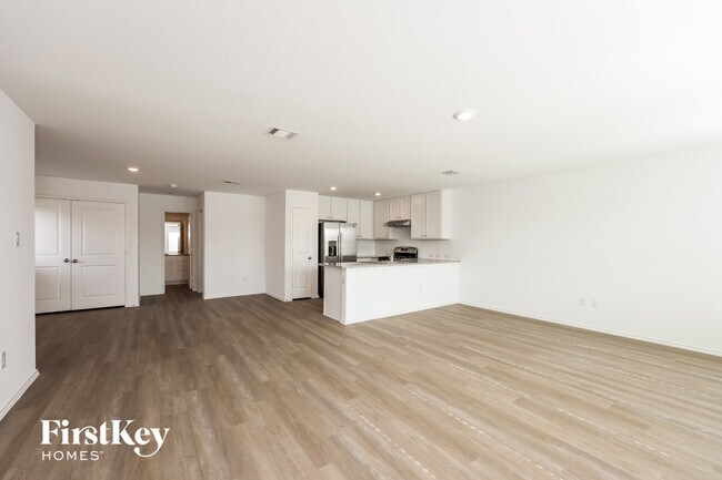 Building Photo - 7383 Cultivator Way