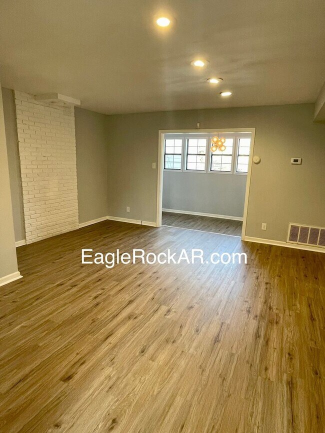 Foto del edificio - Cozy Townhome with Pool!