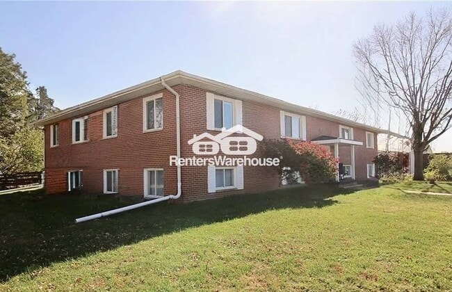 Building Photo - 211 S Green St