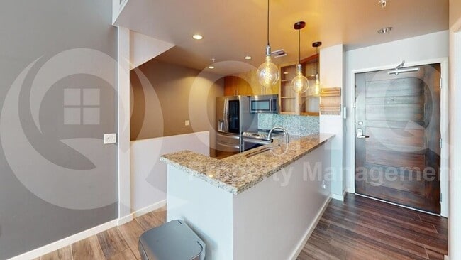 Building Photo - 215 E McKinley St