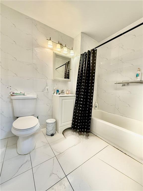 Building Photo - 826 55th St