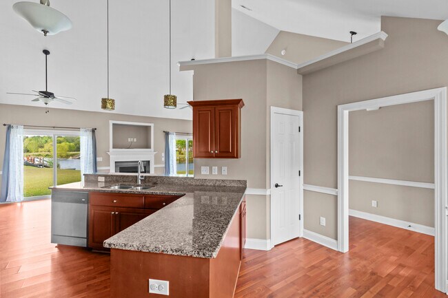 Foto del edificio - 301 Antioch Rd