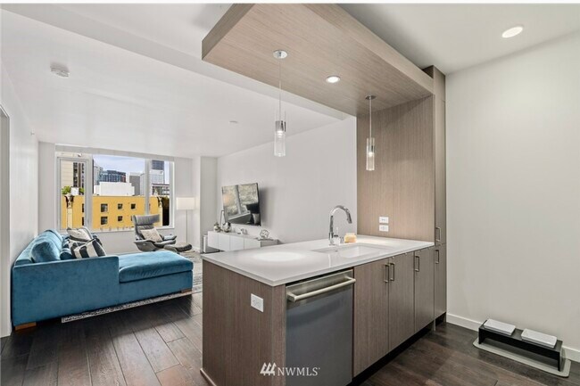 Foto del edificio - 1321 Seneca St