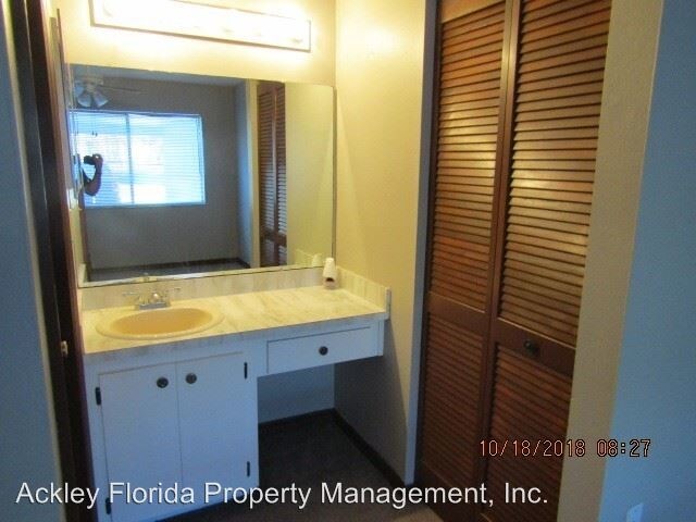 Foto del edificio - 502 Prestwick Pl