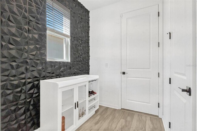 Foto del edificio - 1003 Sugarwood St