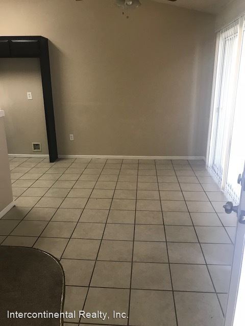 Foto del edificio - 4511 Pebble Creek Dr