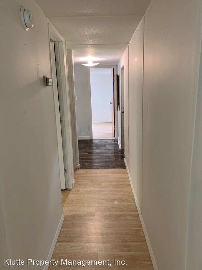 Building Photo - 2 br, 1 bath House - 604 John Fraley Drive
