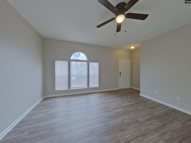 Building Photo - 62 Sweet Thorne Cir