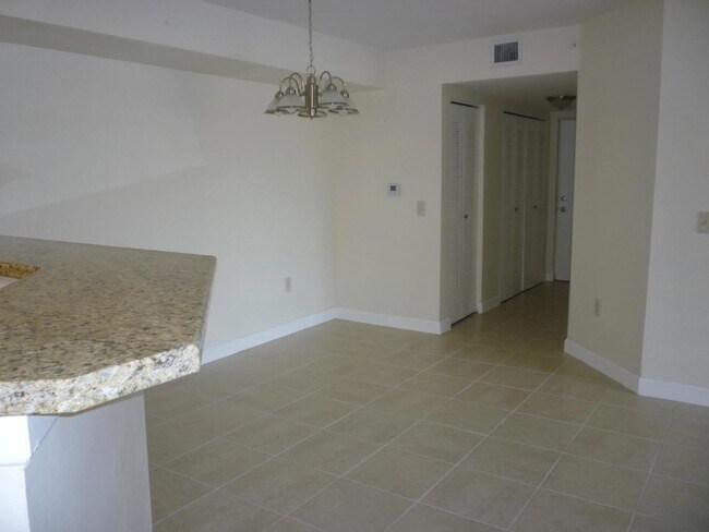 Building Photo - 4211 San Marino Blvd