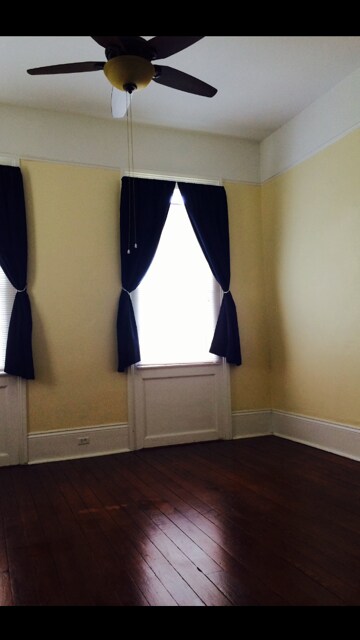 Foto del edificio - 1BD/1BA Uptown Apartment on Prytania St.