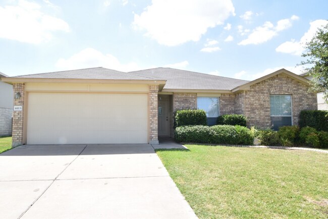 Foto del edificio - 6113 Blayney Dr