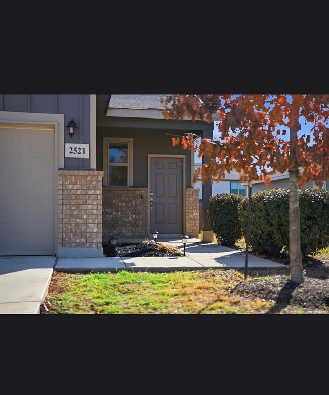 Building Photo - 2521 Hiddenbrooke Trce