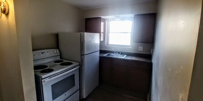 Foto del edificio - 7147 Eastlawn Dr